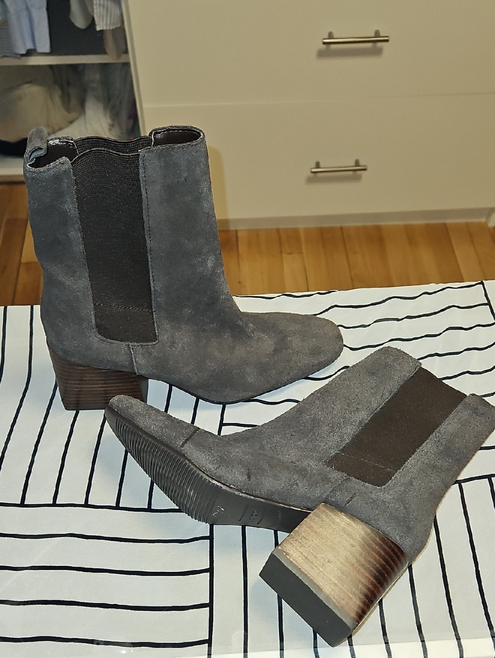 Blondo Brown Suede Chelsea Ankle Boots